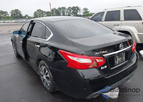2016 Nissan Altima 2.5 S z USA, uszkodzony, nr VIN 1N4AL3AP7GC205256